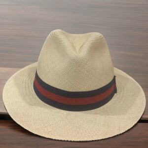 Sombrero Panamá Hat - Natural - Ala Corta - Copa Fedora - Cinta Azul Y Rojo - Imagen 1